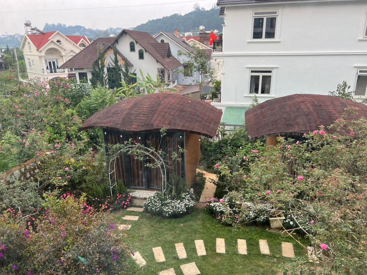 Homestay Khu Vuon Hoang Gia Далат Экстерьер фото